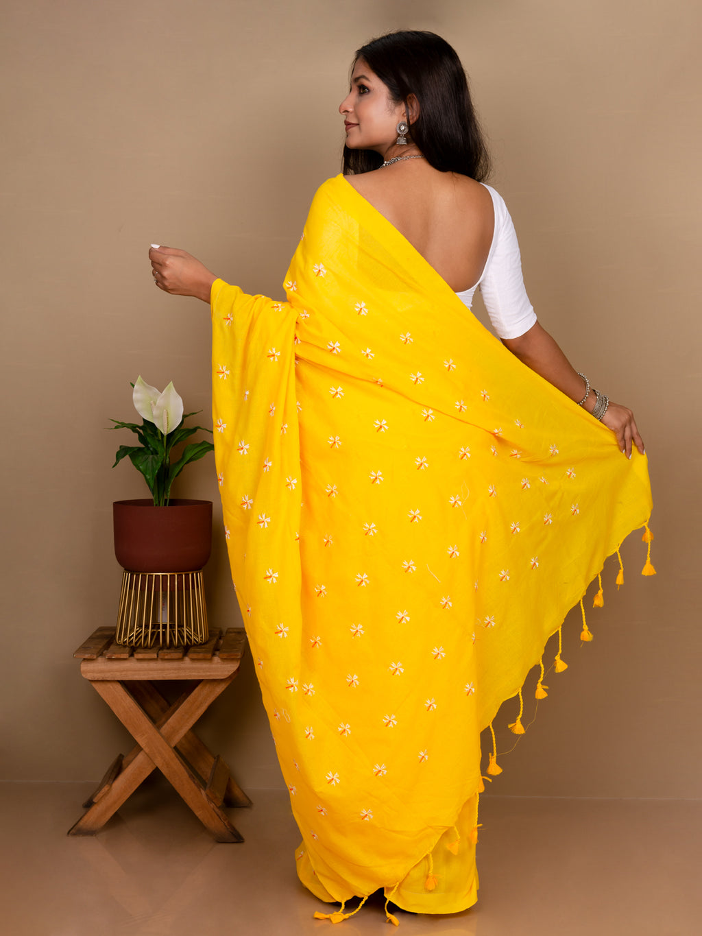 Shuli Woven Yellow Cotton Saree – Floral Design, Lightweight & Comfortable Daily Wear