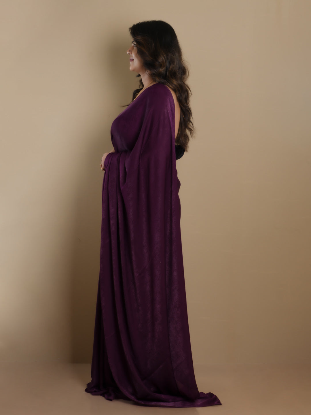 SARIKA Women Wine Solid Velvet Chiffon